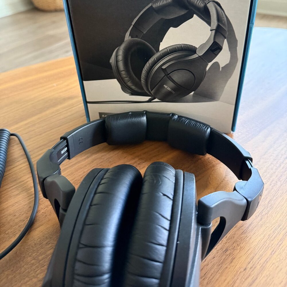 SENNHEISER HD 280 PRO Over-Ear Studio Monitoring Headphones | MINT w/ Box!